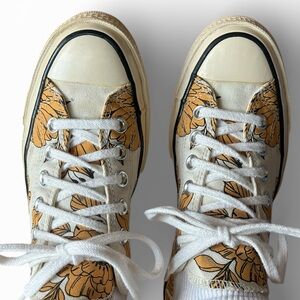 Converse Chuck Taylor All Star Low Floral Sneakers – Women’s 8.5